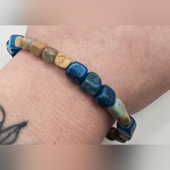 Natural agatite and serpentine gemstone bracelet - Picture 4 of 4